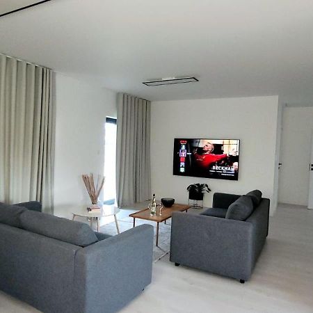 Bast 17 Dom Duzy Parking , Mandoria , Ptak , 2 Sypialnie Lub 1 Sypialnia, Taras , Autostrada A1, Kalinowskiego 17E Wifi Лодзь Экстерьер фото