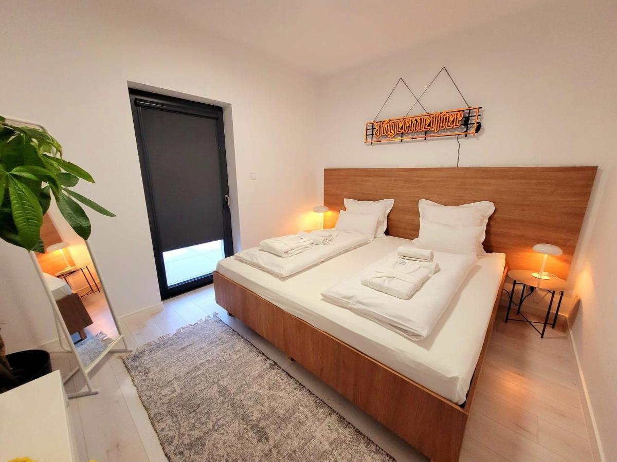 Bast 17 Dom Duzy Parking , Mandoria , Ptak , 2 Sypialnie Lub 1 Sypialnia, Taras , Autostrada A1, Kalinowskiego 17E Wifi Лодзь Экстерьер фото