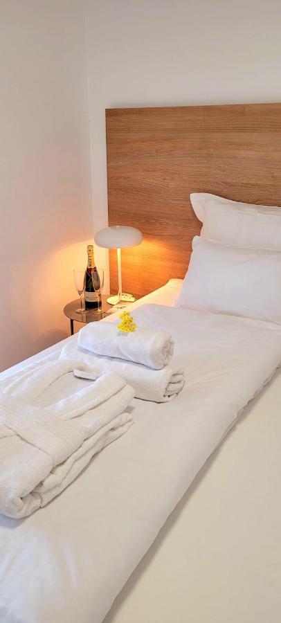 Bast 17 Dom Duzy Parking , Mandoria , Ptak , 2 Sypialnie Lub 1 Sypialnia, Taras , Autostrada A1, Kalinowskiego 17E Wifi Лодзь Экстерьер фото