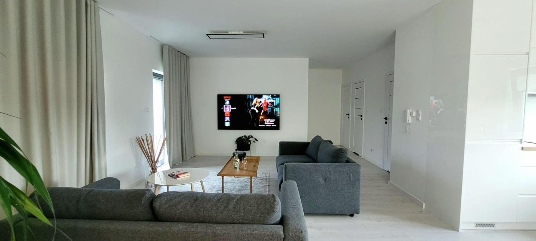 Bast 17 Dom Duzy Parking , Mandoria , Ptak , 2 Sypialnie Lub 1 Sypialnia, Taras , Autostrada A1, Kalinowskiego 17E Wifi Лодзь Экстерьер фото