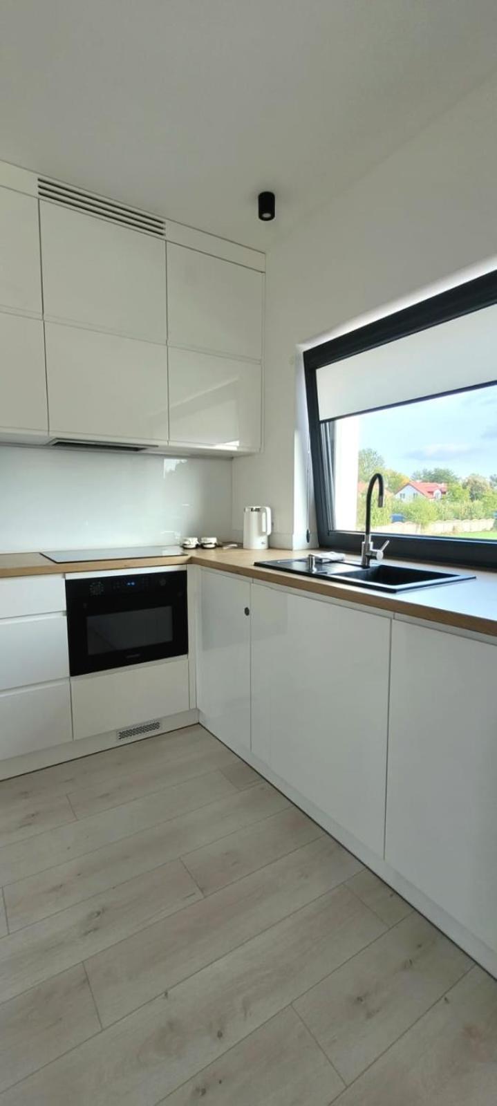 Bast 17 Dom Duzy Parking , Mandoria , Ptak , 2 Sypialnie Lub 1 Sypialnia, Taras , Autostrada A1, Kalinowskiego 17E Wifi Лодзь Экстерьер фото