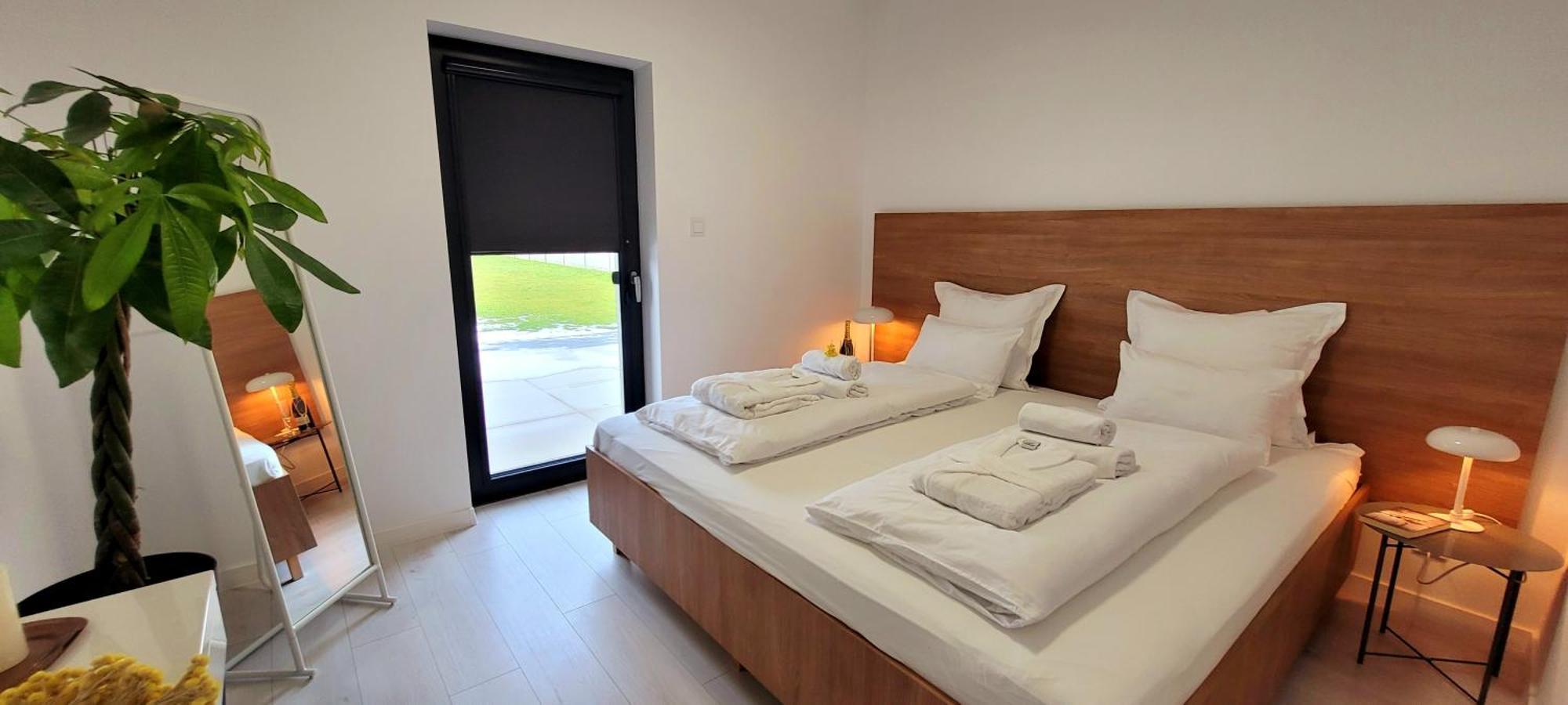 Bast 17 Dom Duzy Parking , Mandoria , Ptak , 2 Sypialnie Lub 1 Sypialnia, Taras , Autostrada A1, Kalinowskiego 17E Wifi Лодзь Экстерьер фото